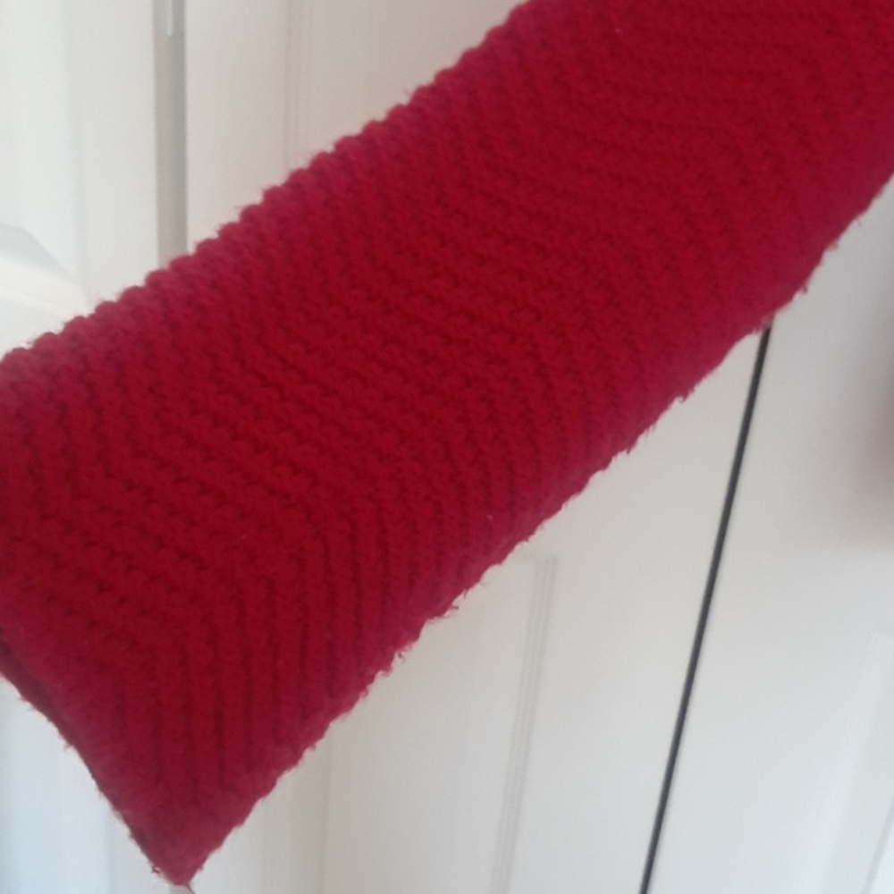 Sweater - Picture 3 of 3